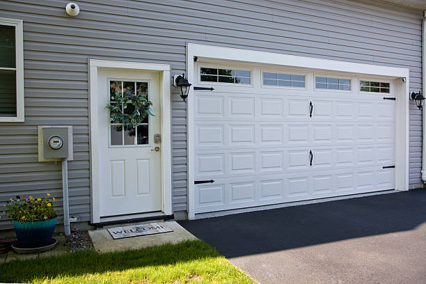 24/7 Emergency Garage Door Panel Replacement experts in Salina, UT
